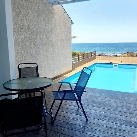 La Falaise Sea Front Villa Flic en Flac Exterior photo