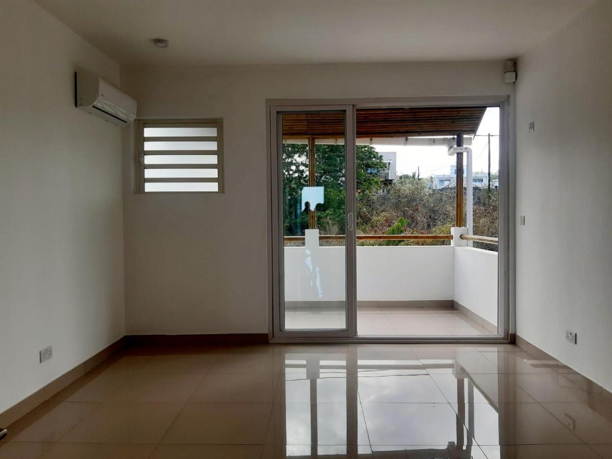 La Falaise Sea Front Apartment Flic en Flac