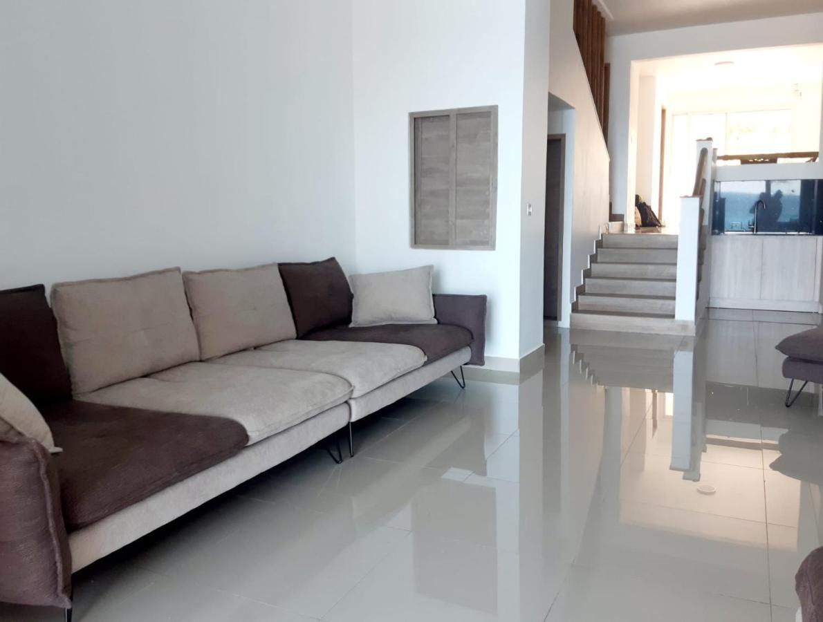 La Falaise Sea Front Apartment